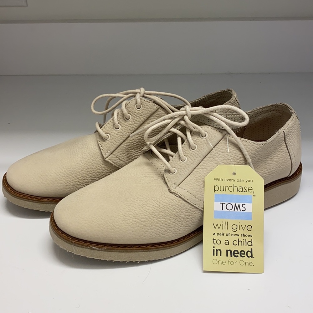 Toms Men’s White Leather Oxfords